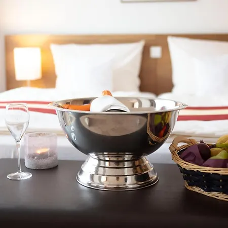 Bernstein Landhaus Nordhelle Hotel 2*