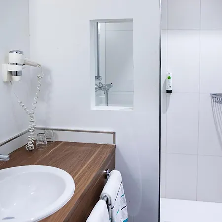 Hotel Bernstein Landhaus Nordhelle 2*