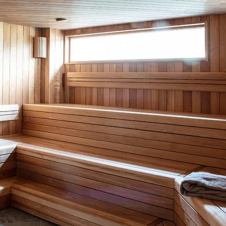 Bernstein Nordhelle Hotel